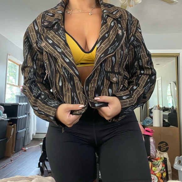 URBAN OUTFITTERS Size Large Fall Aztec Jacket - Picture 2 of 7